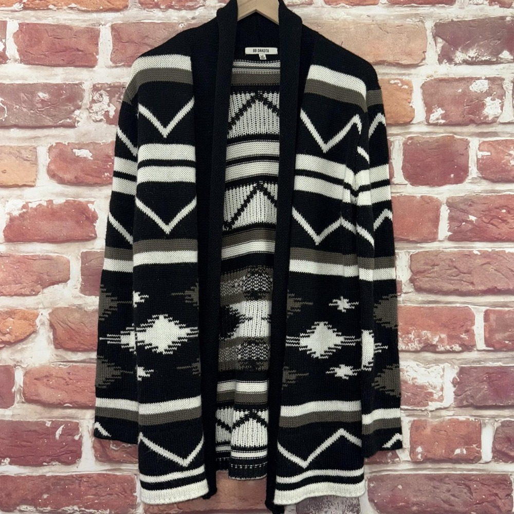BB Dakota Cardigan Sweater Womens Medium Wool Blend Southwestern Aztec Boho Knit
